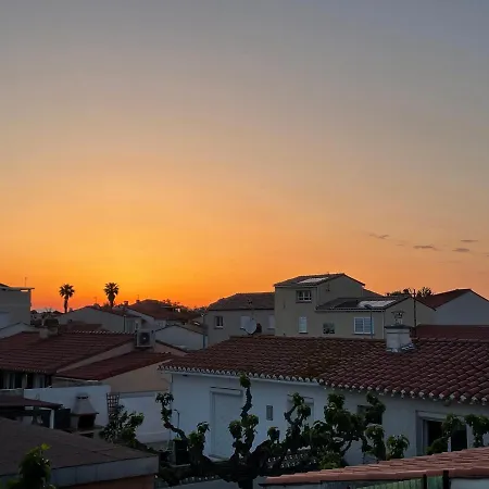 A 150 M De La - T3 Confort - 4 Pers - Roussillon - 1 Apartment Sainte-Marie