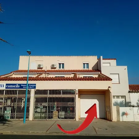 Apartment T3 A 150 M De La Confort